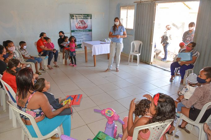 Campanha Maio Materno atende mães e crianças do bairro Miro Cairo