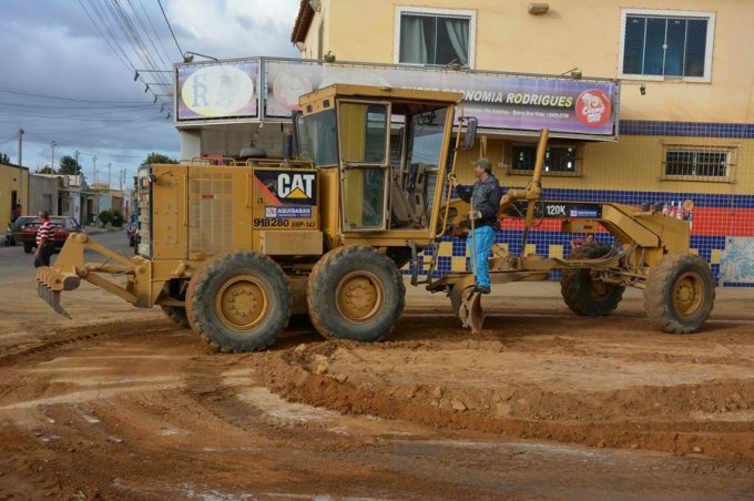 Prefeitura segue com pavimentação no Bairro Vila América