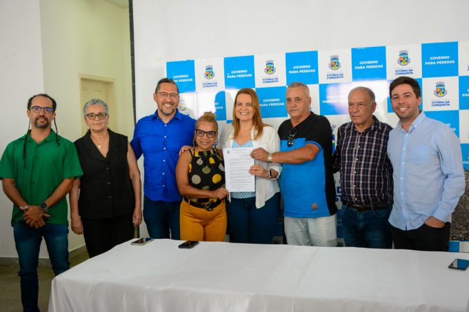 Com apoio de sindicatos e da Câmara, Prefeitura institui lei da Vila do Servidor