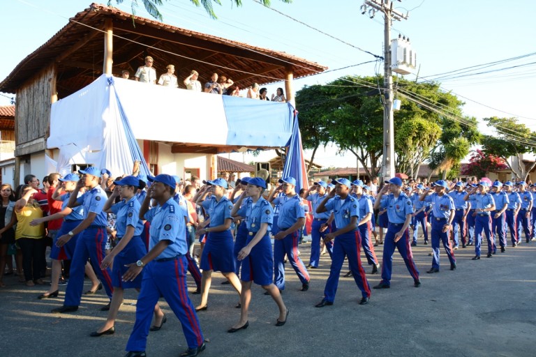 Colégio da Polícia Militar reúne mais de 100 alunos em cerimônia