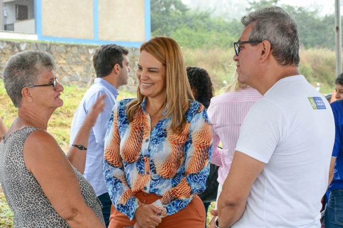 Prefeita visita Prefeitura Móvel no Sesc e ressalta importância da ação para os moradores da região