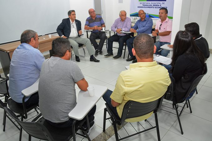 Prefeitura discute com empresários aplicação do serviço de inspeção municipal de produtos origem animal