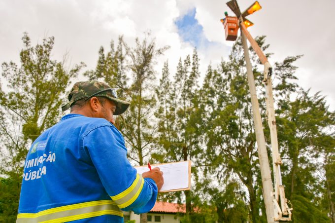 Iluminação pública municipal realiza mais de 1500 atendimentos em menos de dois meses