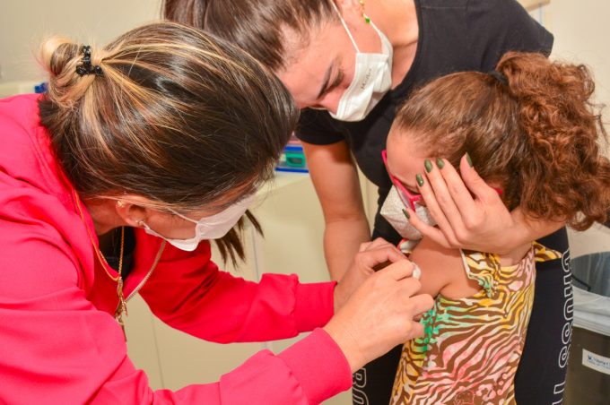 Dia D da multivacinação para crianças e adolescentes teve grande participação. Campanha vai até dia 29