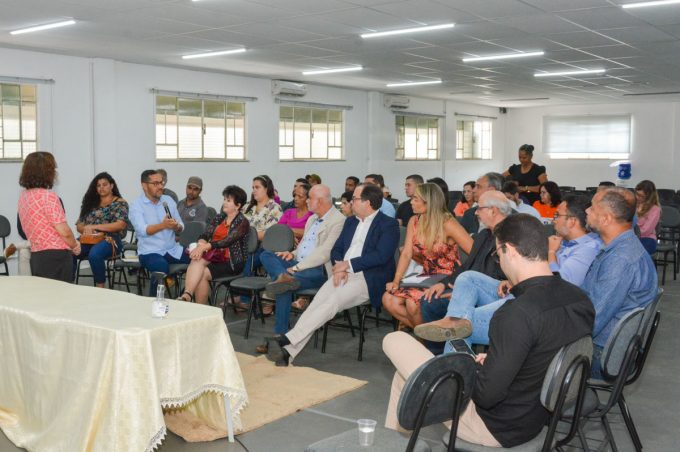 Secretários municipais conhecem plano conceitual da nova Política Municipal de Habitação de Interesse Social 