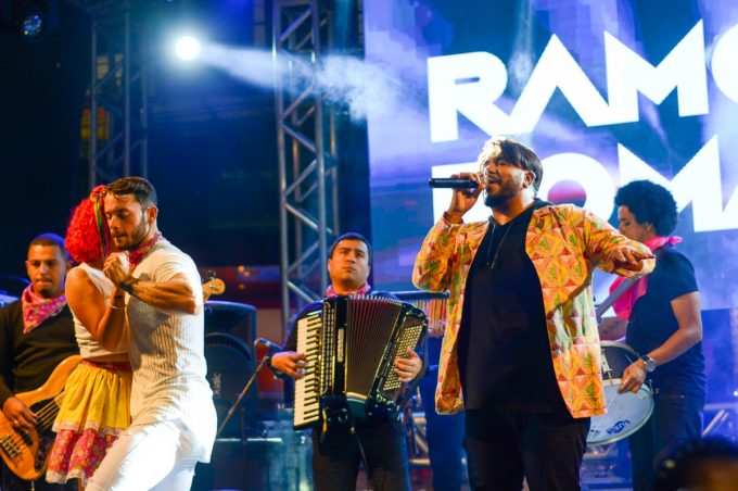 Ramon Roman e Seu Baducha fecham a segunda semana do Arraiá da Conquista na Nove de Novembro