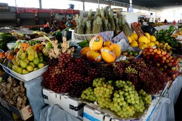 Serviços Públicos fiscaliza comércio de hortifruti