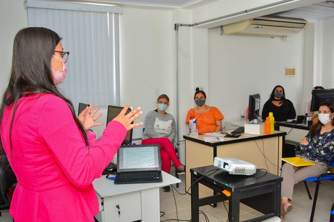 Semad promove padronização de atendimento na Coordenação de Recursos Humanos