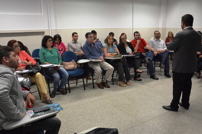 Administração Municipal visita sede do Senai e discute parceria