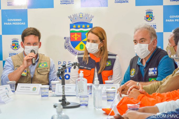 Ministros asseguram à prefeita Sheila Lemos recursos para recuperar estragos causados pelas chuvas