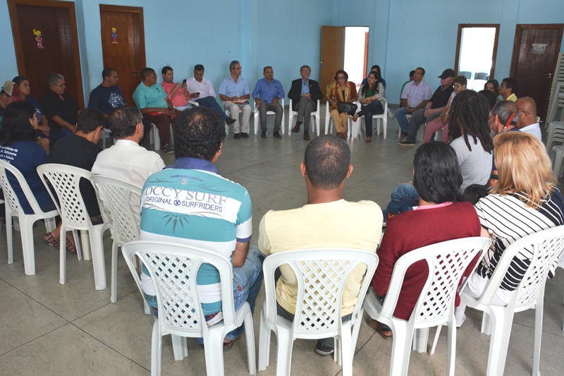 Comitiva do Governo Municipal visita sede da Acide