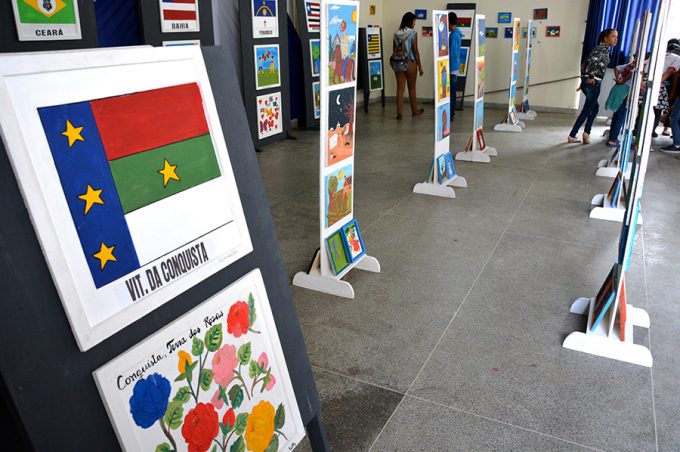 Oficina de arte Revelando Talentos expõe obras no Memorial Régis Pacheco