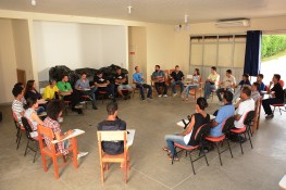 Monitores de música participam de oficina do projeto Neojiba