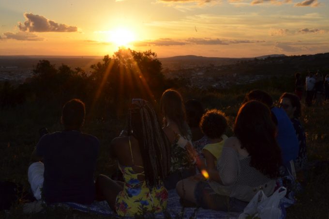 Projeto PM no Pôr do Sol leva milhares de pessoas ao Cristo de Mário Cravo