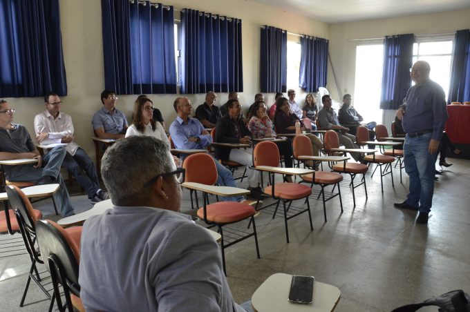 Auditores fiscais e agentes de tributos participam de capacitação sobre o ISS