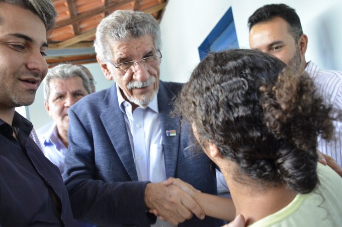 Gabinete Itinerante Rural: prefeito atende lideranças e entrega horta escolar