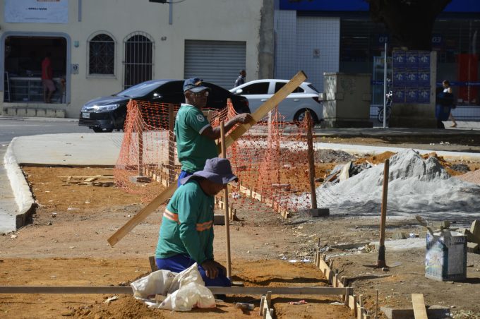 Revitalizada, Praça Vitor Brito será entregue no final deste mês