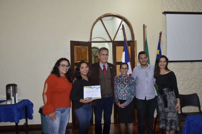 Prefeitura certifica participantes do Curso Básico de Libras