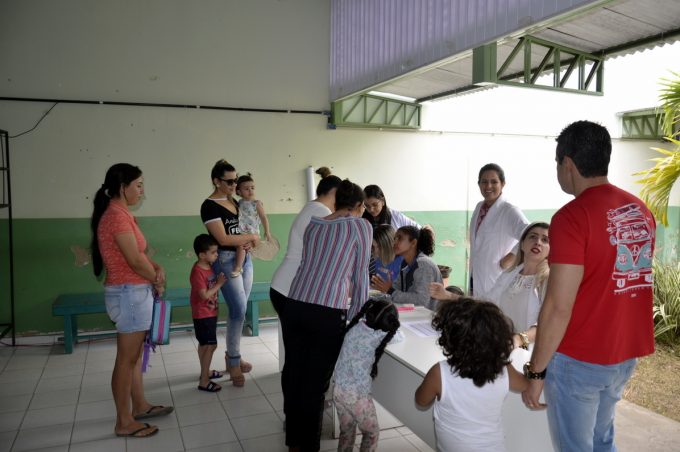 Prefeitura abriu unidades de saúde para vacinação contra Paralisia e Sarampo, neste sábado
