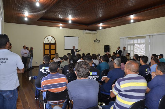 Prefeito divulga novos secretários para Agricultura e Serviços Públicos