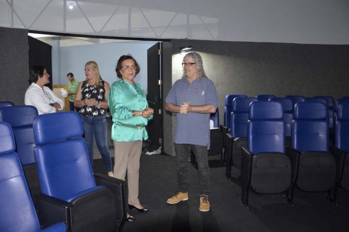 Prefeita visita Planetário Professor Everardo Públio de Castro