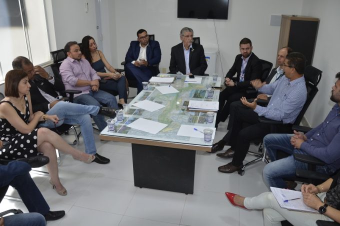 Governo Municipal reúne técnicos da Prefeitura e da Caixa para apresentação de balanço anual