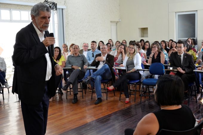 Prefeitura lança primeiro Manual de Redação Oficial do interior da Bahia