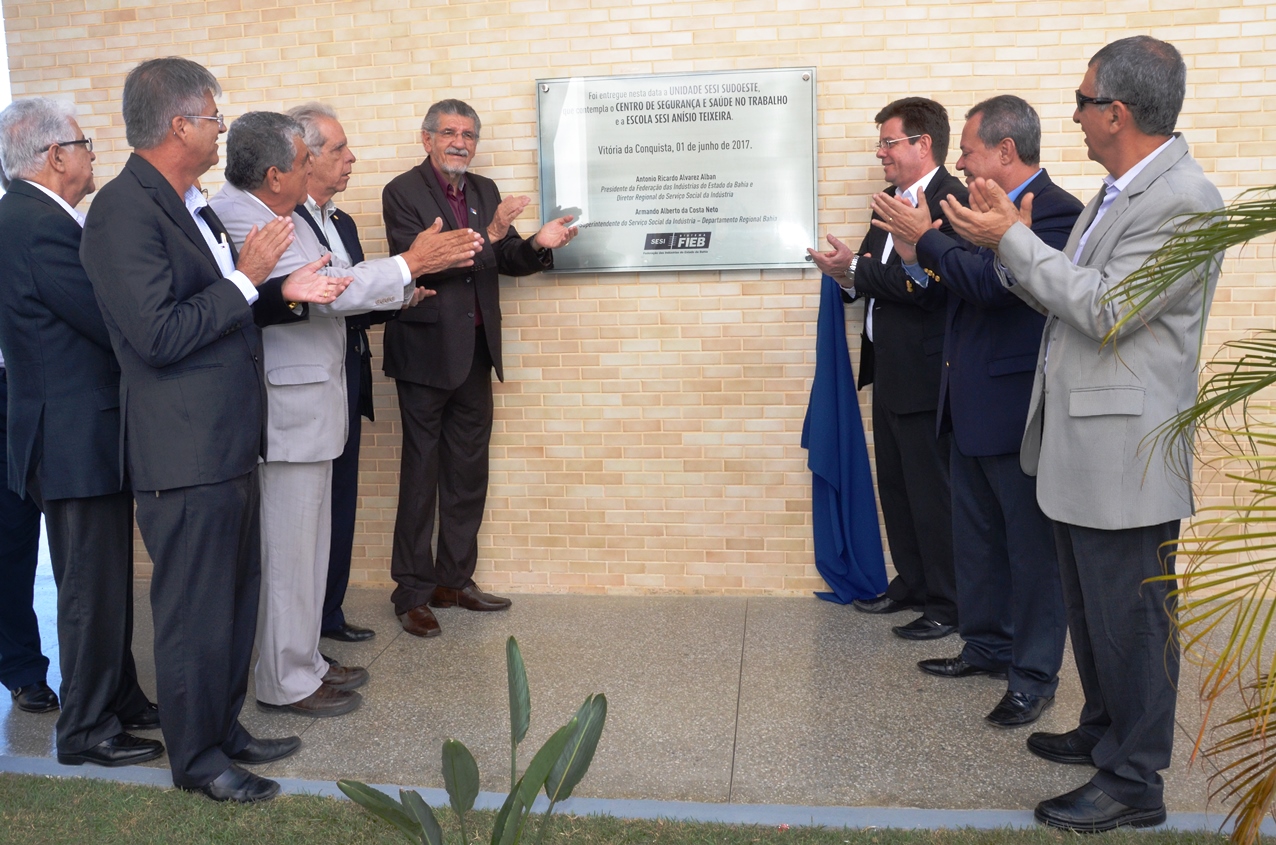 Governo Municipal participa da entrega da unidade integrada do Sistema FIEB