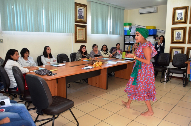 Profissionais de Educação e Saúde debatem Atendimento Educacional Especializado aos alunos da Rede Municipal