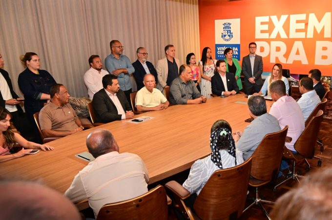 Governo Municipal sanciona lei que cria Secretaria de Segurança Pública e Defesa Social e empossa secretário