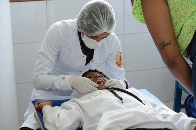 Mês da criança é comemorado no bairro Campinhos com ações de saúde bucal