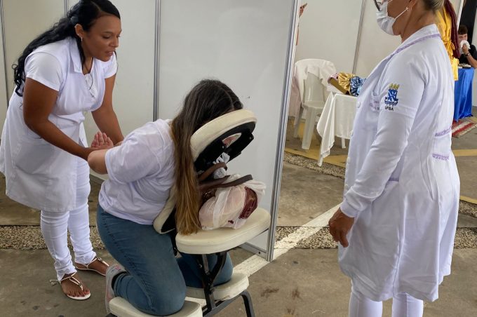 Evento em homenagem ao Dia Internacional da Mulher está sendo realizado no Glauber Rocha