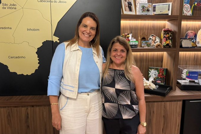 Secretária interina de Saúde assume pasta e reforça compromisso com gestão eficiente e humanizada