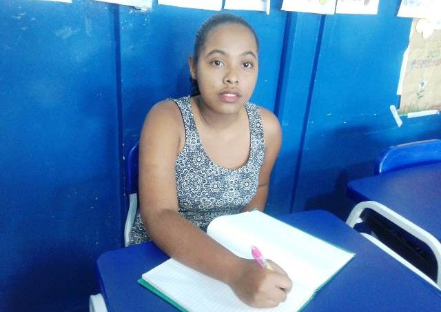 Sthefane Vieira: aluna de escola municipal tem o desejo de aprender