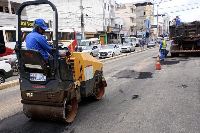 Após trégua das chuvas, Operação Tapa-Buraco retornou nesta segunda-feira, 26