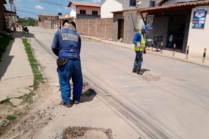 Prefeitura prepara vias do bairro Campinhos e adjacências para Operação Tapa-Buraco