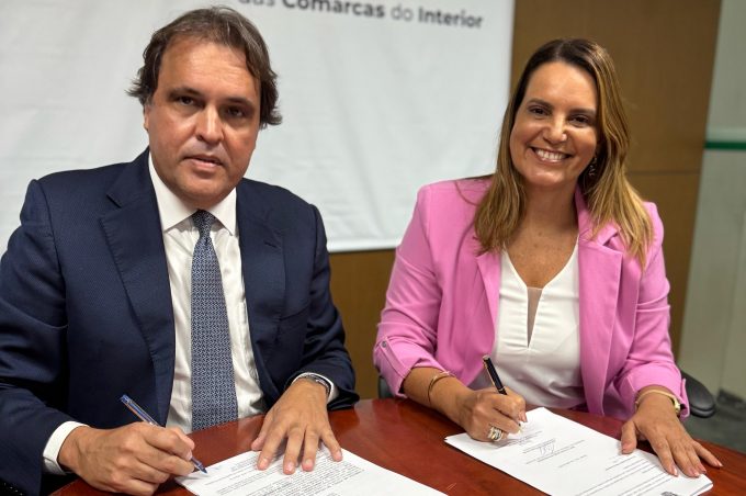 Em Salvador, prefeita Sheila Lemos trata de PL da Região Metropolitana e assina termo de cooperação com Tribunal de Justiça