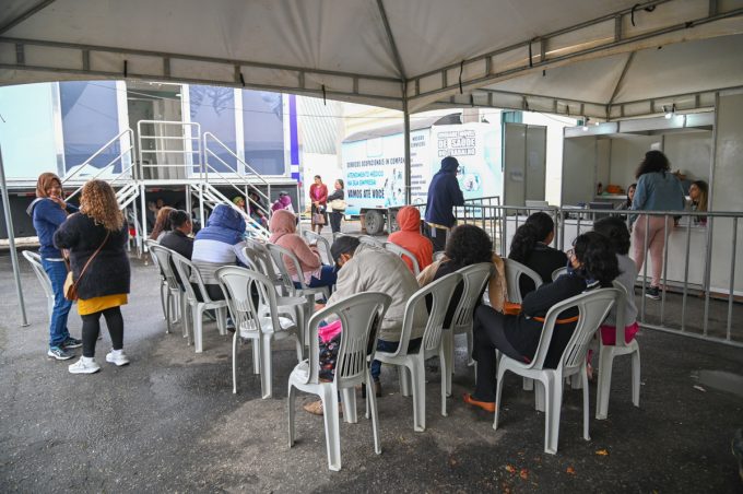 Unidade Móvel de Saúde está em atendimento na Praça Sá Barreto