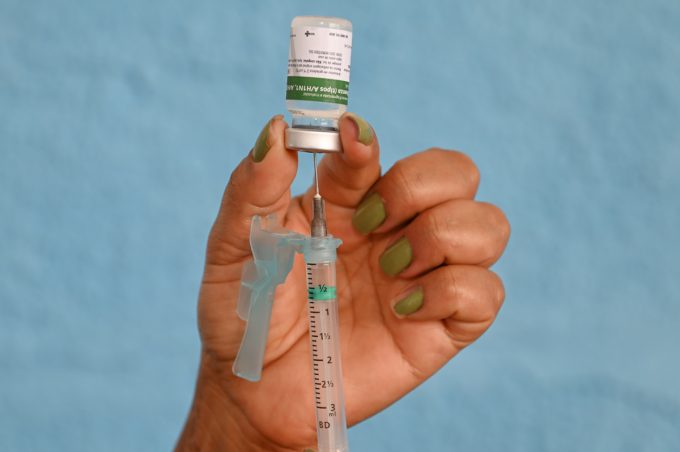 Vacinação contra a gripe é ampliada para todos os públicos. Cobertura vacinal em Conquista está acima da média nacional