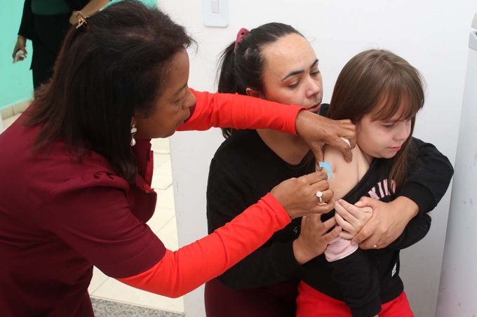 SMS realiza ação extra de vacinação contra Covid-19 para crianças e adolescentes nesta terça e quarta