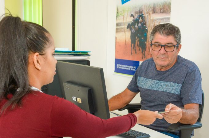 Garantia Safra começa a pagar benefício a 846 agricultores familiares. Prefeitura orienta beneficiários