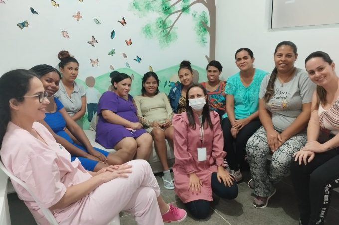 Mês da Mulher: Hospital Esaú Matos promove café da manhã especial para mães da UTI Neonatal