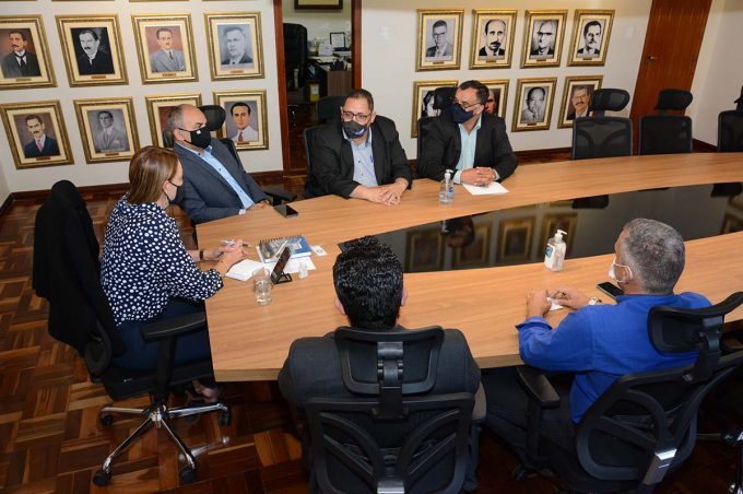 Prefeita discute demandas da zona rural com Comissão de Agricultura da Câmara de Vereadores