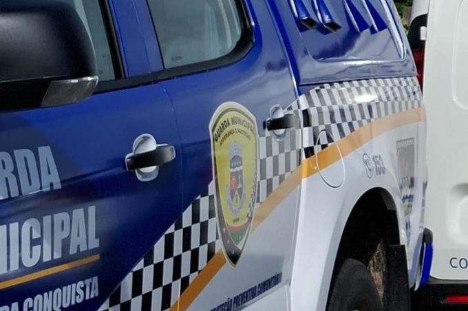Guarda Municipal apreende suspeito de assalto em loja de celulares no Centro de Vitória da Conquista