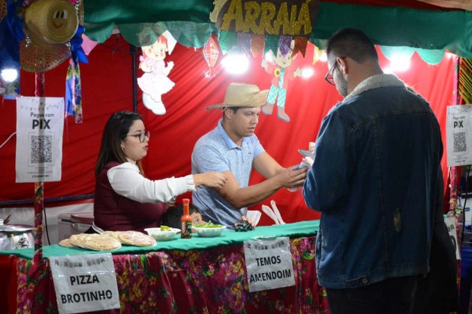 Nutricionista orienta sobre riscos no consumo excessivo de comidas e bebidas típicas do período junino