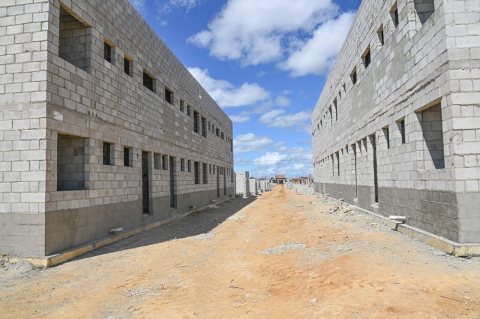 Vila do Servidor: Governo Municipal vistoria obras. Entrega está prevista para março de 2028
