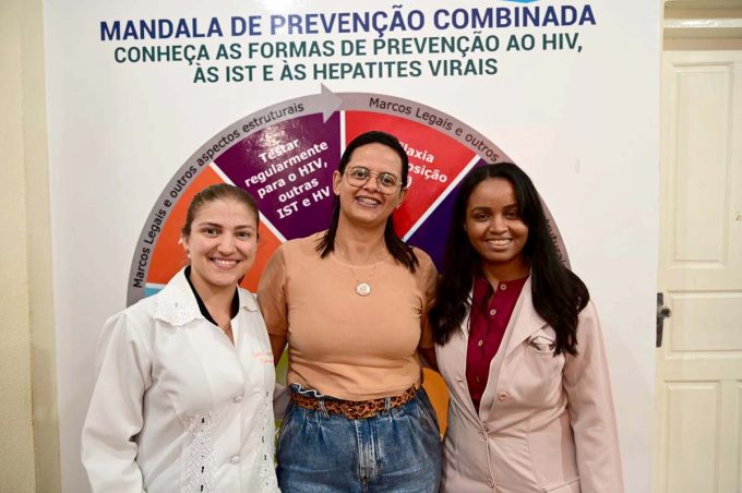 Centro de Atenção e Apoio à Vida recebe visita técnica de enfermeiras do Serviço de Atenção a Portadores de IST e HIV/AIDS de Guanambi
