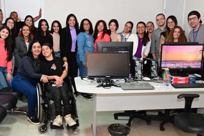 Estudantes de Jornalismo da Uesb visitam Secretaria Municipal de Comunicação