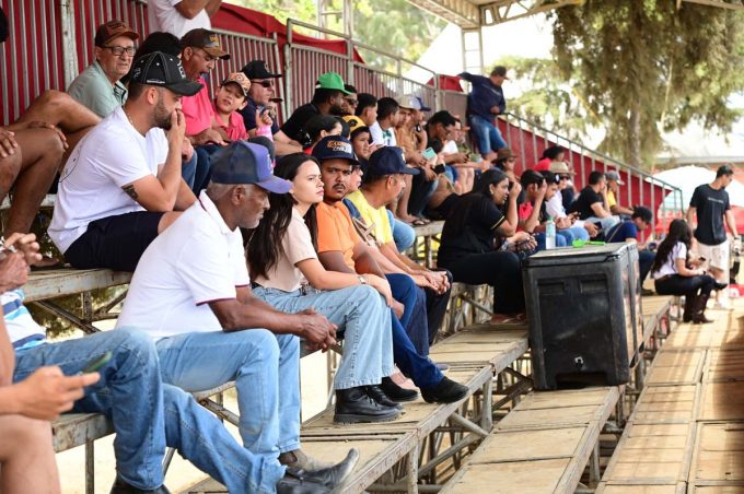 Com apoio da Prefeitura, vaquejada reúne apaixonados pela tradição nordestina