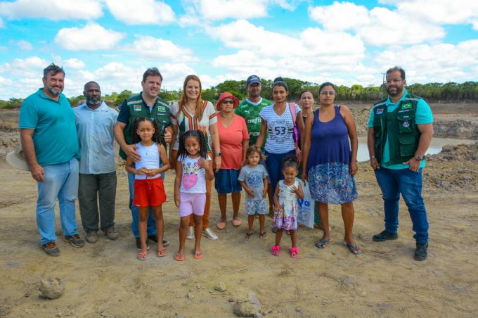 Moradores de Itapirema comemoram entrega de obras para evitar alagamentos na região no período de chuvas
